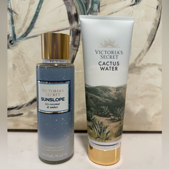 Victoria's Secret Accessories - SOLD✨VICTORIA’S SECRET set 🤍